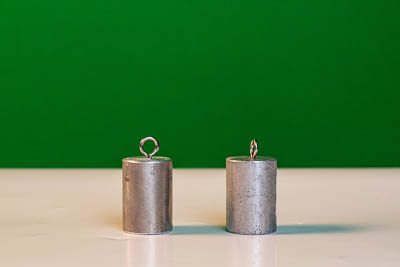 Набор металлических цилиндров